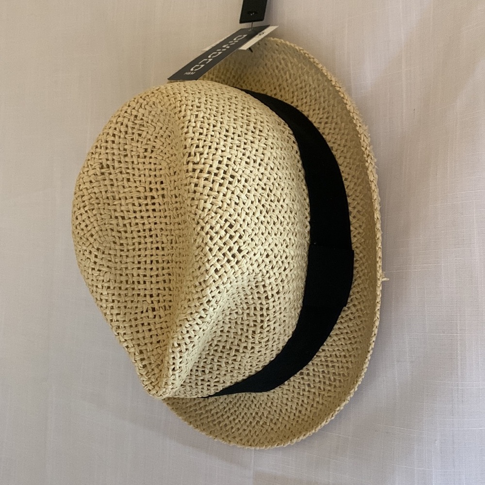 H&M Women’s Hat| Size: 5/6 , Color: Cream and Black